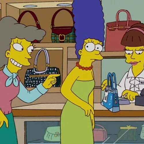 Female bought with brown Hair